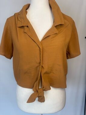 Forever 21 size small mustard button up short sleeve w/tie bottom